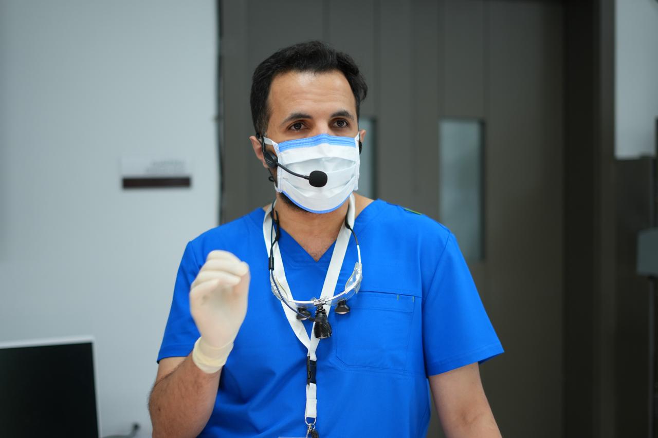 الدكتور سعد الهاجري في Bahrain Cadaveric Course 2025 جراحة الوجه والفكين
